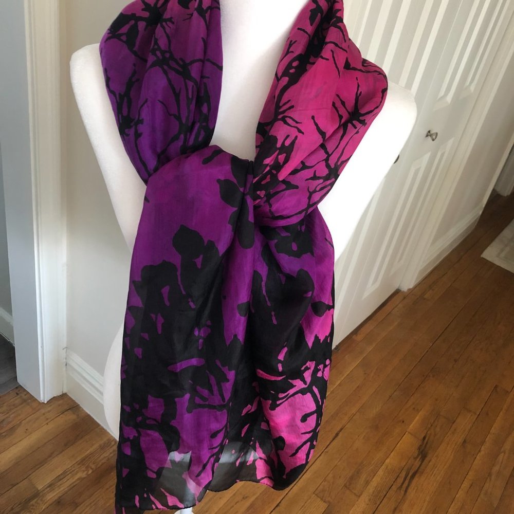 La Fiorentina Fantasy flowery pattern, Large Silk Scarf/ Shawl/ Wrap - Picture 5 of 8